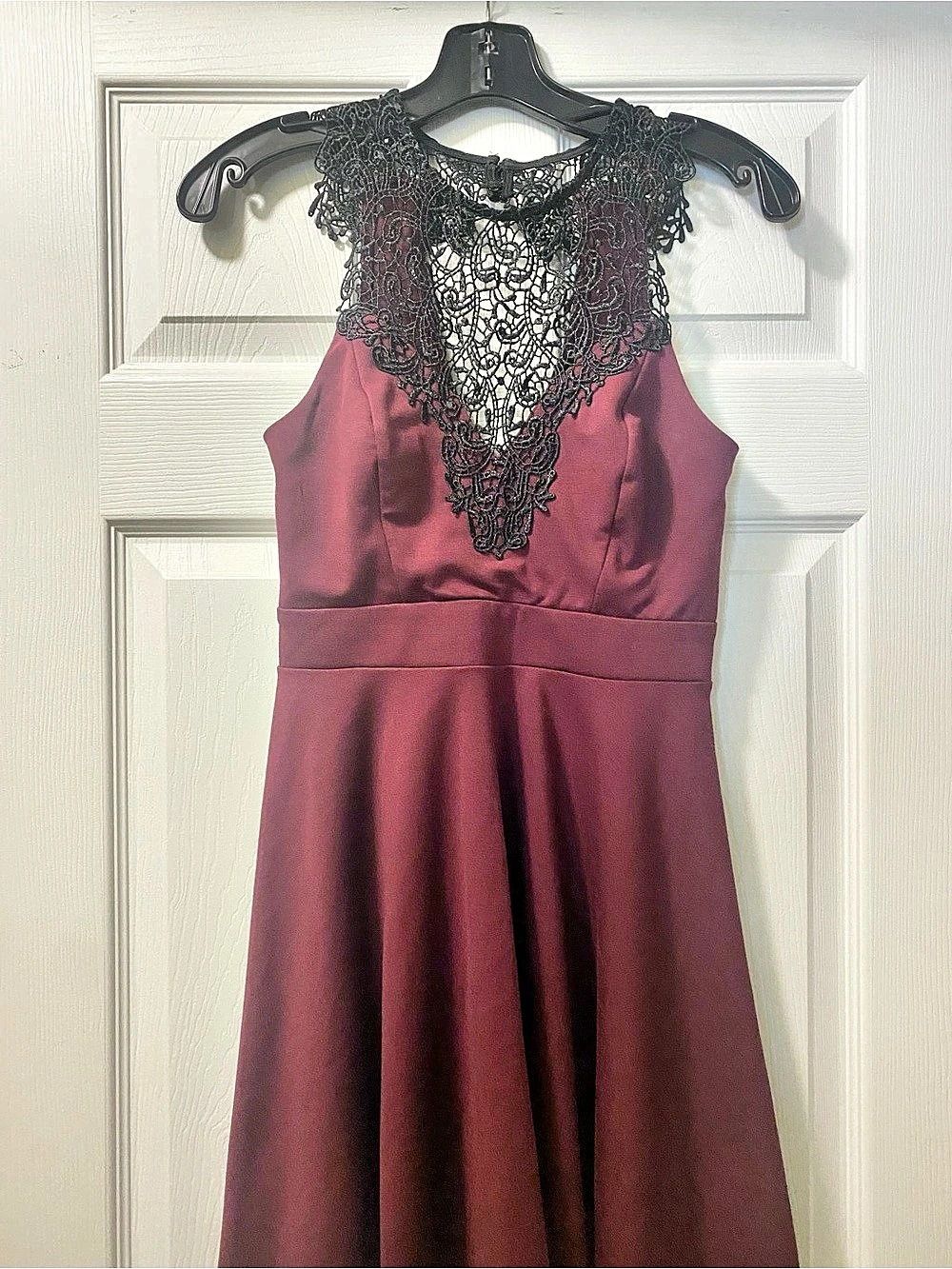 Material Girl Lace Midi Dress in Burgundy & Black, Size Small Like New